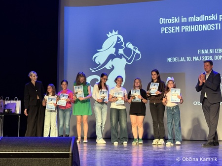 32-Pesem prihodnosti (38)